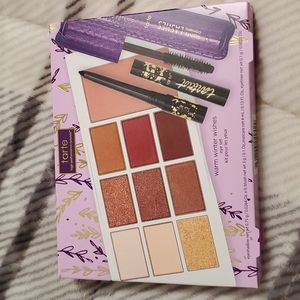 Tarte, Warm Winter Wishes Eyeset kit.  NEW IN BOX